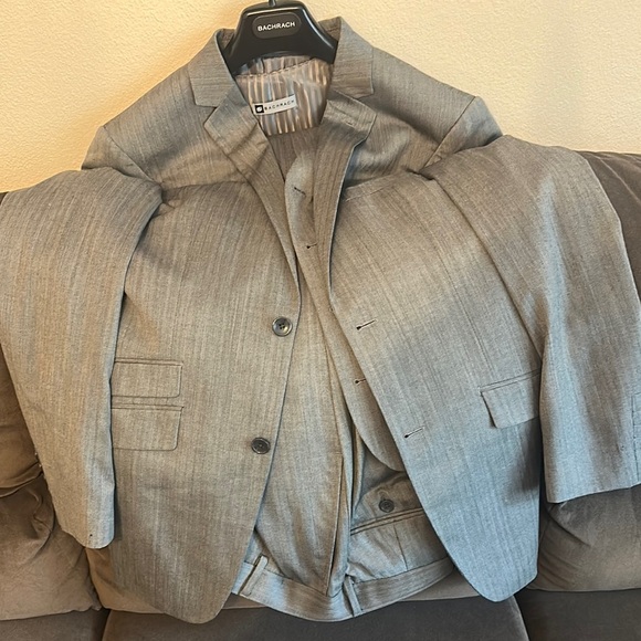 Bachrach Gray Men's Suit